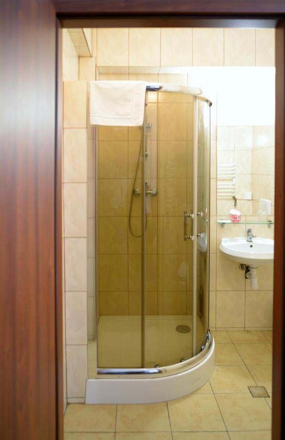 Gosciniec Czarci Mlyn Będzin Exterior foto