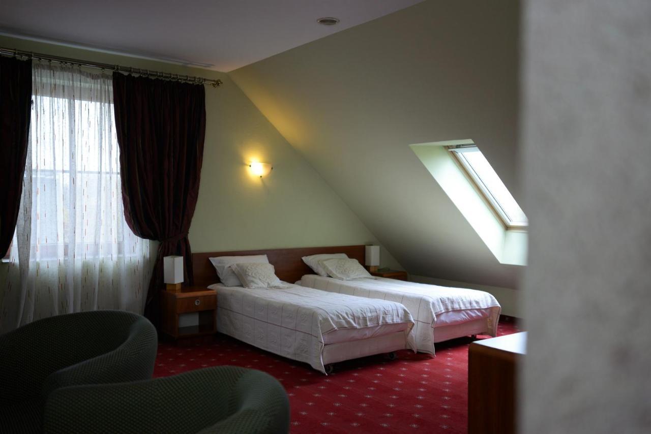 Gosciniec Czarci Mlyn Będzin Exterior foto