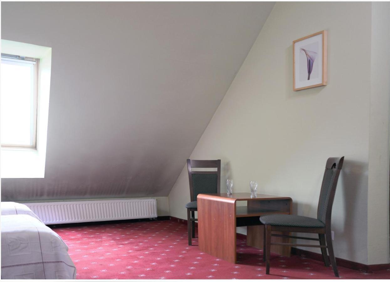 Gosciniec Czarci Mlyn Będzin Exterior foto