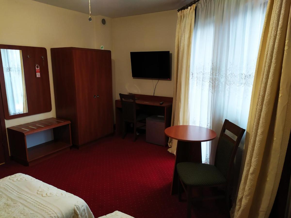 Gosciniec Czarci Mlyn Będzin Exterior foto