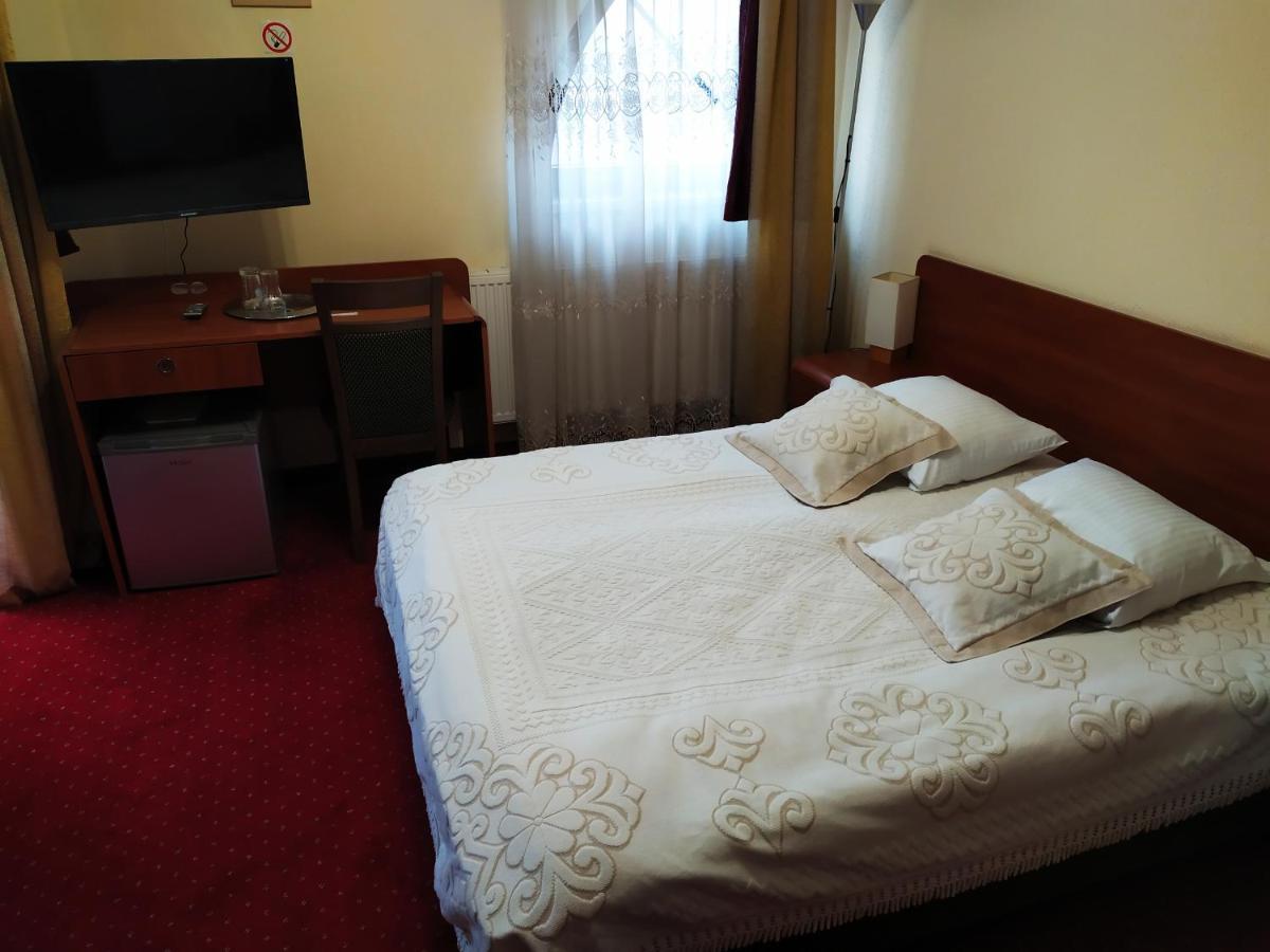 Gosciniec Czarci Mlyn Będzin Exterior foto