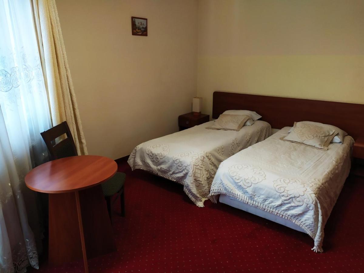 Gosciniec Czarci Mlyn Będzin Exterior foto